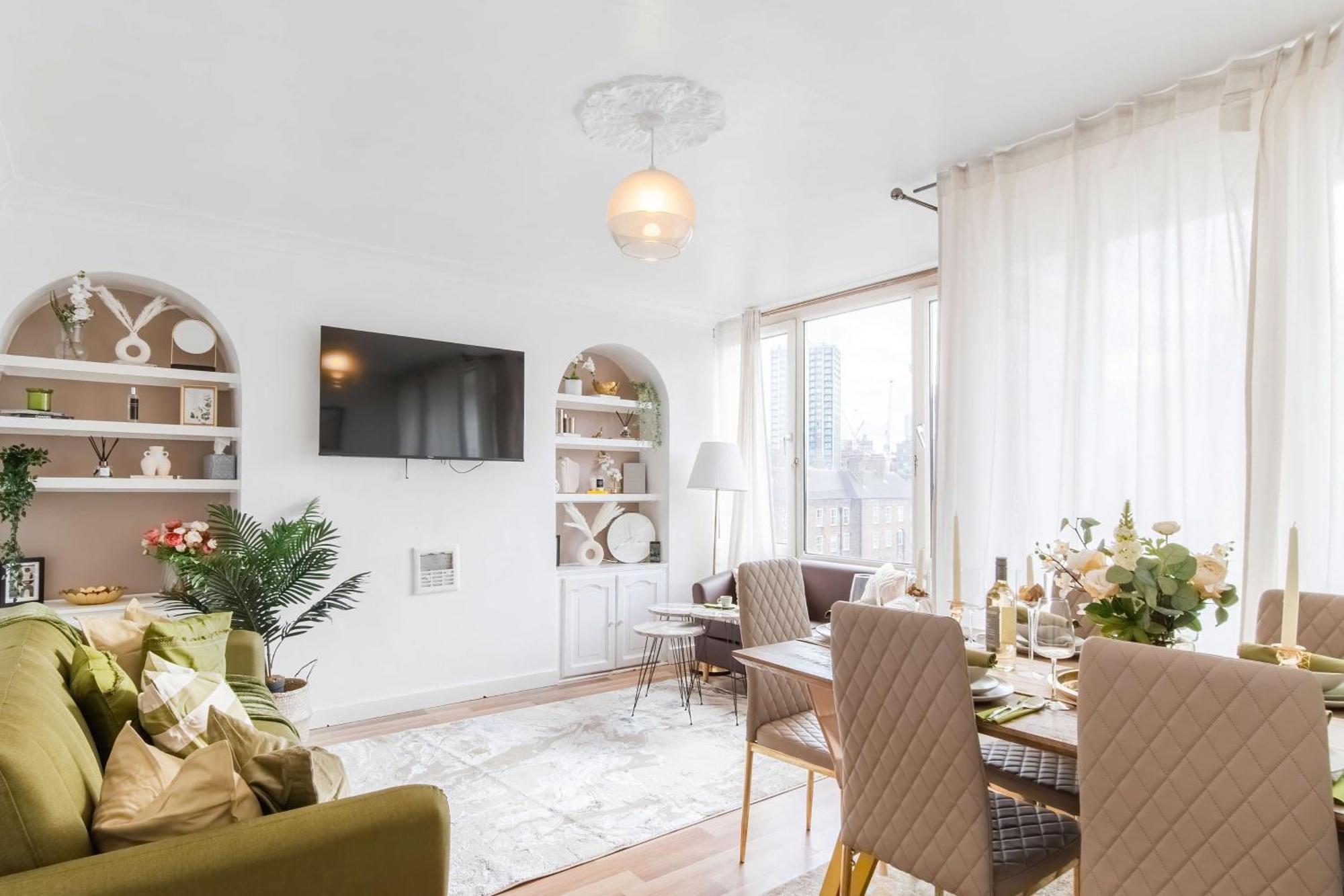 Stylish 3-bedroom Apartament
